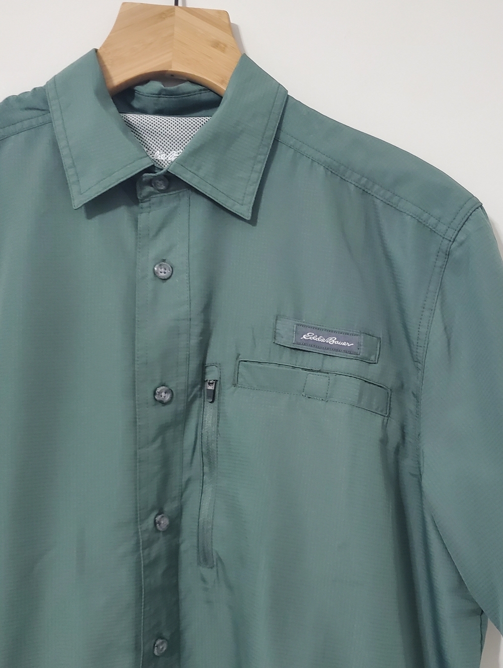 Eddie Bauer Lightweight Short Sleeve Shirt Green Mens Medium